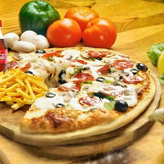 1х Пицца пеперони 30 см +  XXL фри  + 1л кола