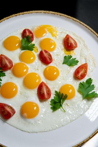 Яєчня з перепелиних яєць