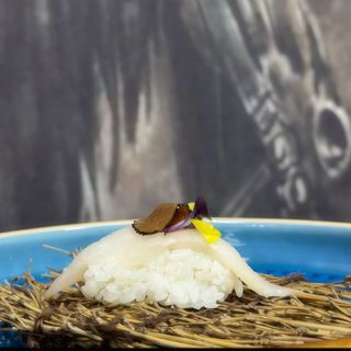 NIGIRI DE PARGO TRUFADO 1U