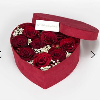 Forma di cuore con rose ( flower box ) 