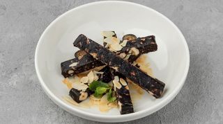 Raw брауні з фундуком та чаєм (100/10/20г)