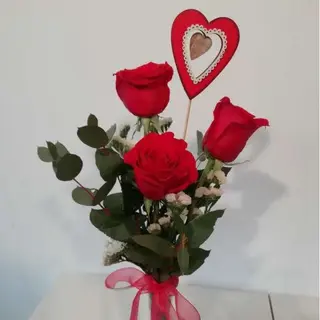 Ramo De Rosas Rojas Largas (3 Uds.)