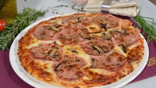 Pizza Capricciosa