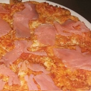 Pizza salmón (mediana)