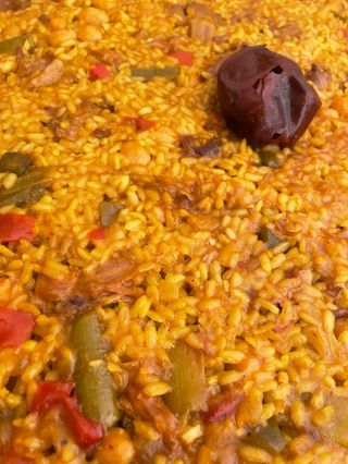 Paella Con Rabo De Ternera (Para 2 Personas)