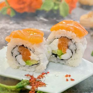 1-Yummy Sushi Roll (8 Uds.)