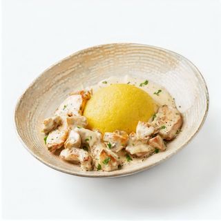 Ciulama de pui cu ciuperci și mămăligă