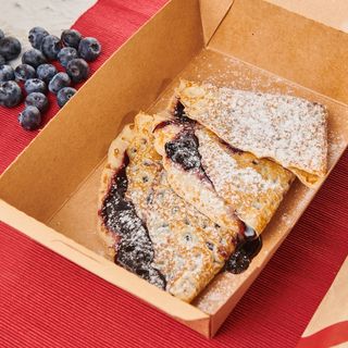 Clătite cu dulceaţă de afine “DRS”