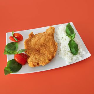 Plato Combinado Loco Con Milanesa Mediana Arroz Y Verduras