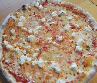 Mala Pizza 5 formaggi