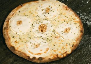 Pizza Cabritiña (33 Cm.)