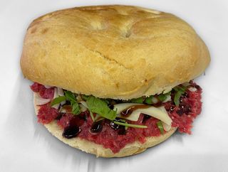 Parmigiano, rucola e salsa di aceto balsamico (F)