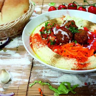 Hummus salata