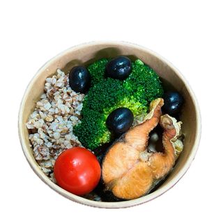 წიწიბურა 100გრ, ორაგულის სტეიკი 100გრ, ბროკოლი,  ჩერი, შავი ზეთისხილი