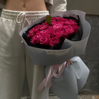 31 троянда Далі