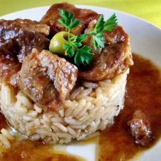 Телешки късчета с ориз