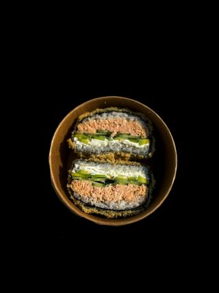 Sushi burger