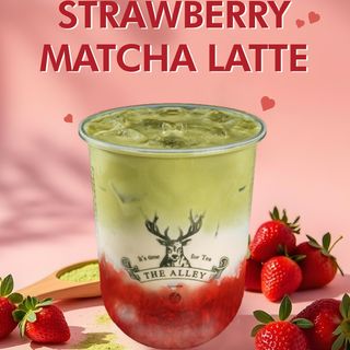 Strawberry Matcha Latte With Crystal Tapioca