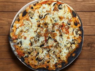Funghi e mozzarella + Coca Cola