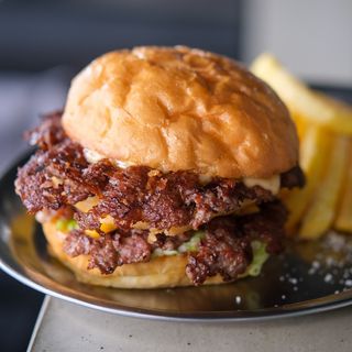 БУРГЕР BAD MEN (300г/100г)