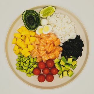 Poke Bowl z Łososiem