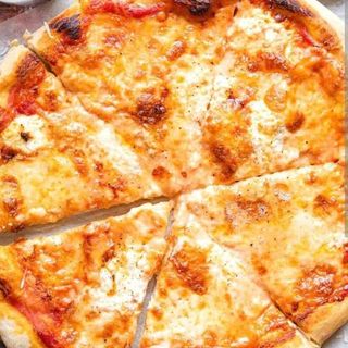 Pizza Hawaian Delight (28 Cm.)