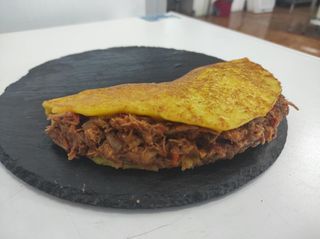 Cachapa Carne Mechada