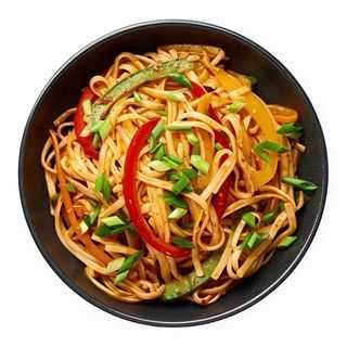 Tallarines Lo Mein Con Vegetales