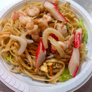 Linguini saltati con frutti di mare