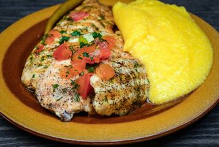 Saramura de pui cu mamaliguta