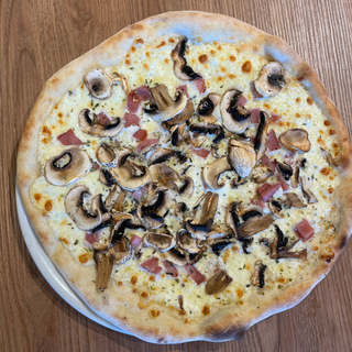 Pizza Blanca Carbonara