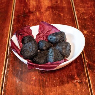 Cheesy black nuggets - 10 pezzi