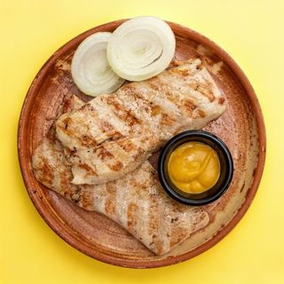 Bela vešalica na porciju