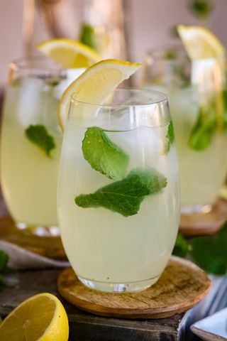 Ginger & Mint Lemonade