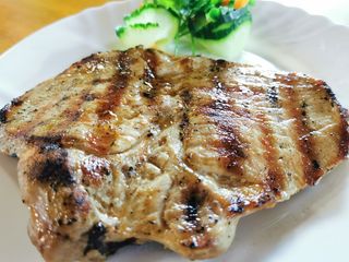 Свинска котлетна пържола (250г)