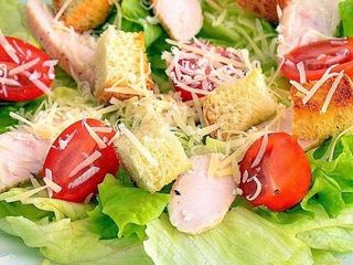 Салат з лососем слабосоленим