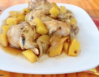 Pollo con ananas