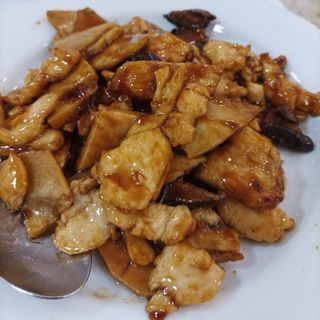 Pollo Con Bambú Y Setas Chinas