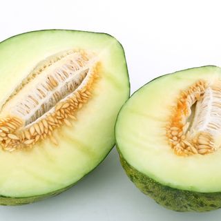 Melón media pieza 2 kilos aprox 