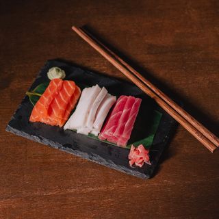 Sashimi Mix (9 Pzs.)