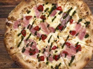 Піца  Мімоза (610g)