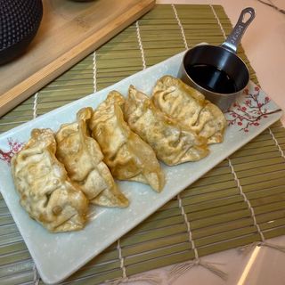 Gyozas Fritas de Pollo y Verduras (5un)