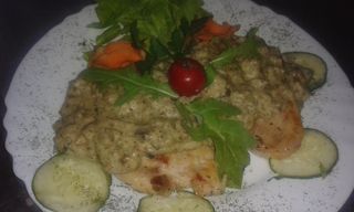 Pileći file u sosu od pečuraka 