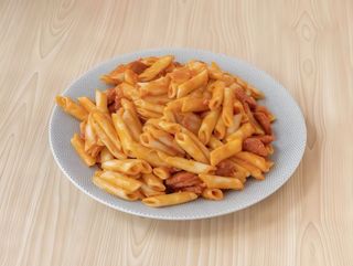 Macarrones con chorizo (1 ración)