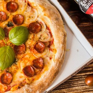 Pizza Pepperoni (30 Cm.)