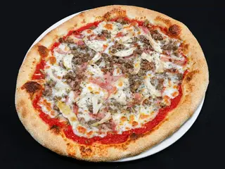 Pizza Carnívora (33 Cm.)