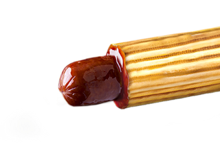 Хот-дог Ковбаска Салямі (світла булка)