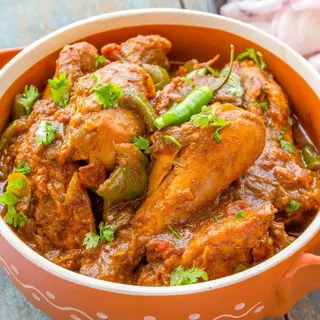 Chicken Hyderabadi and FREE NAAN