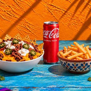 Menù nachos and fries di Viva Nachos