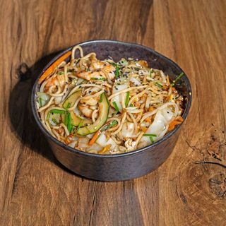 Chow Mein de Camarão (Wok)